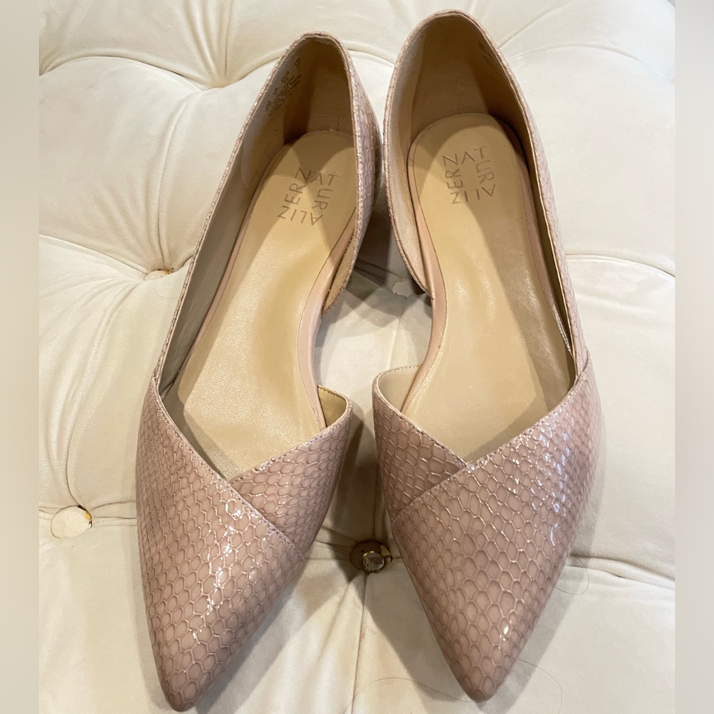 Naturalizer Flats